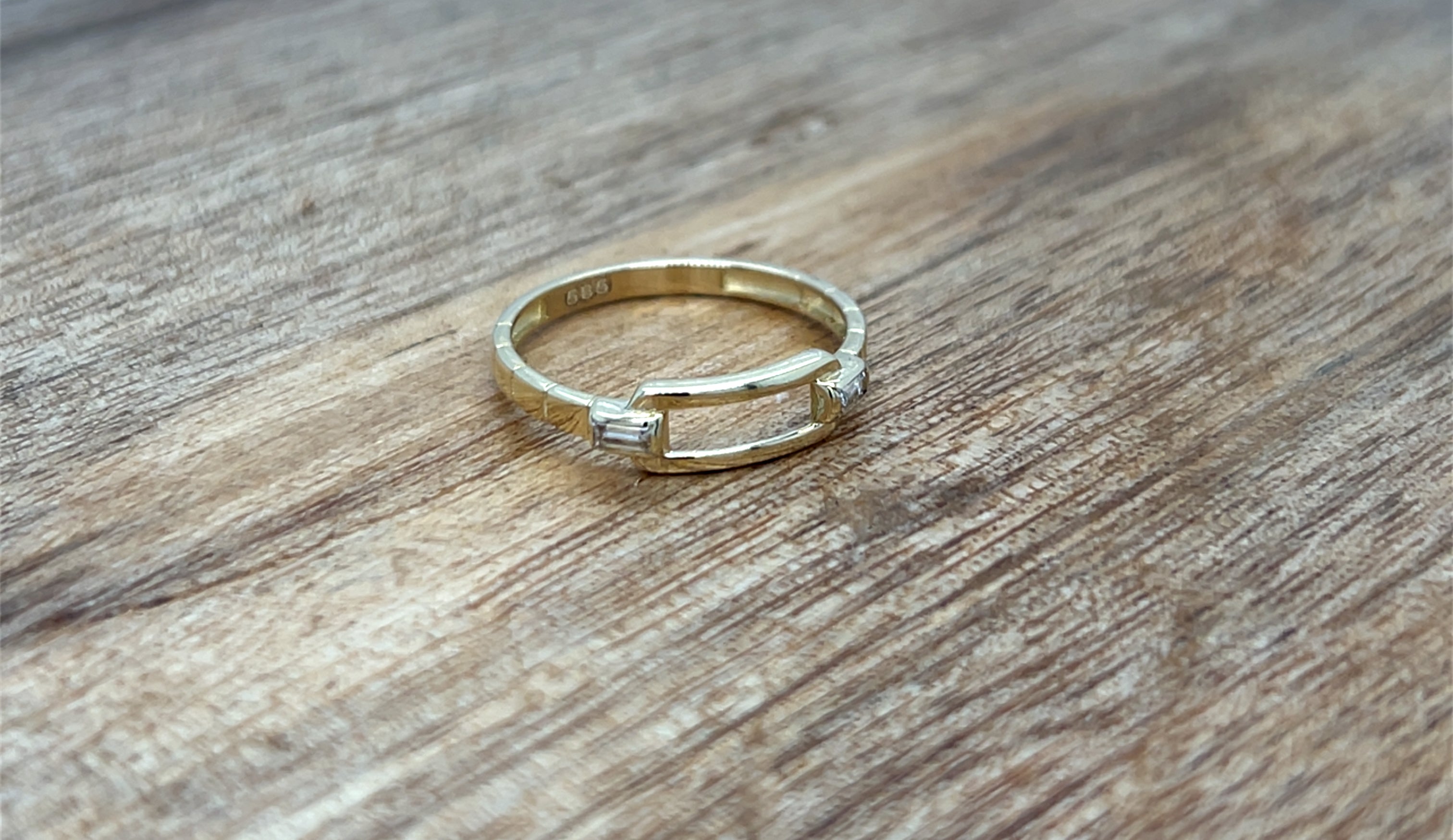 Ala Feraye Ring